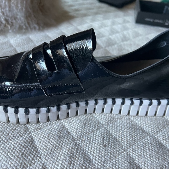 Ilse Jacobsen Glossy Black Loafers - Picture 7 of 8